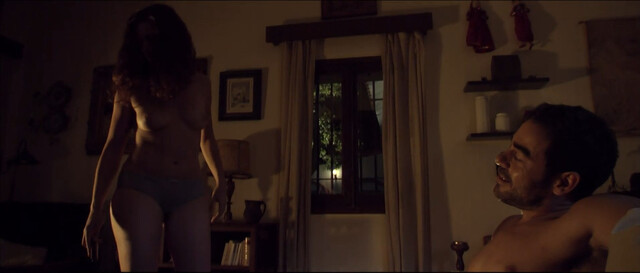 Ángela Villar nude – Otro verano (2013)