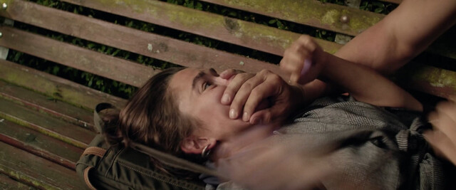 Josefine Glæsel sexy – Søster (2022)