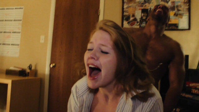 Lindsay Ashcroft sexy – Killer Piñata (2015)