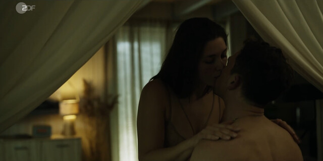 Katharina Nesytowa nude – Die Whistleblowerin (2023)