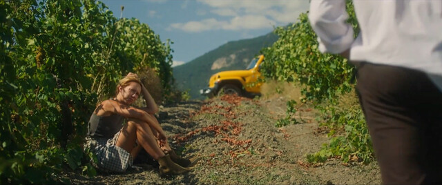 Kristina Isaykina sexy – Rodnyye lyudi s01e02 (2023)