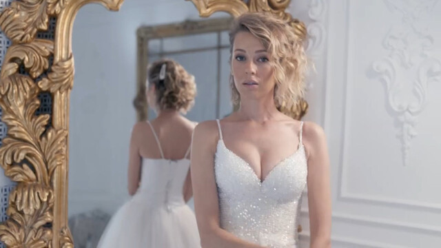 Yuliya Takshina sexy – Three love stories (Tri istorii lyubvi) s01e01-04 (2019)