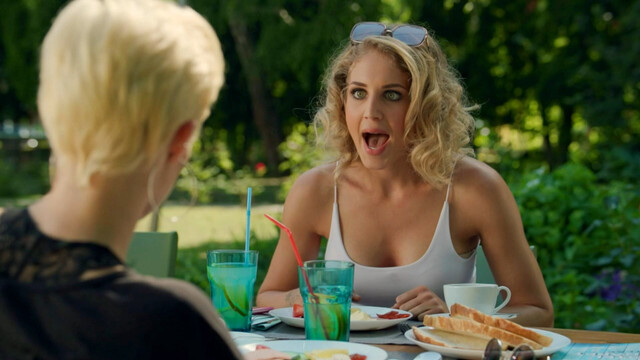 Diána Nyári sexy – Hotel Margaret s01e02-06 (2022)