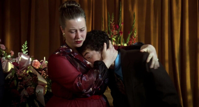 Christine Oddy sexy - Dirty Work (1998)