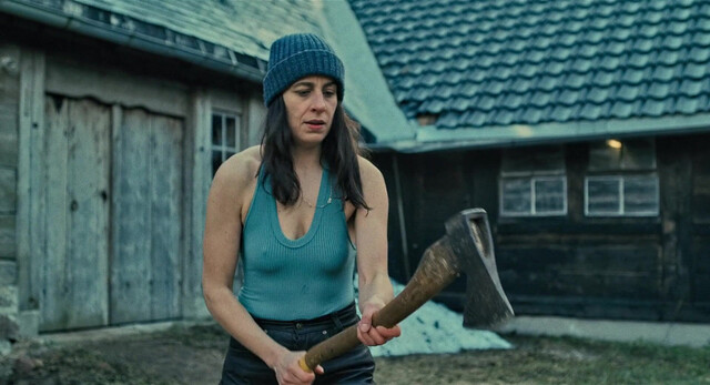 Gina Henkel nude - Wann kommst du meine Wunden küssen? (2022)