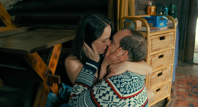 Gina Henkel nude - Wann kommst du meine Wunden küssen? (2022)