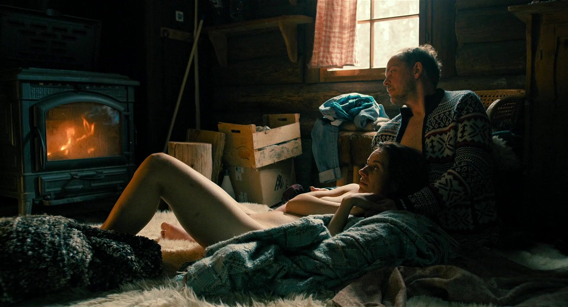 Gina Henkel nude - Wann kommst du meine Wunden küssen? (2022)