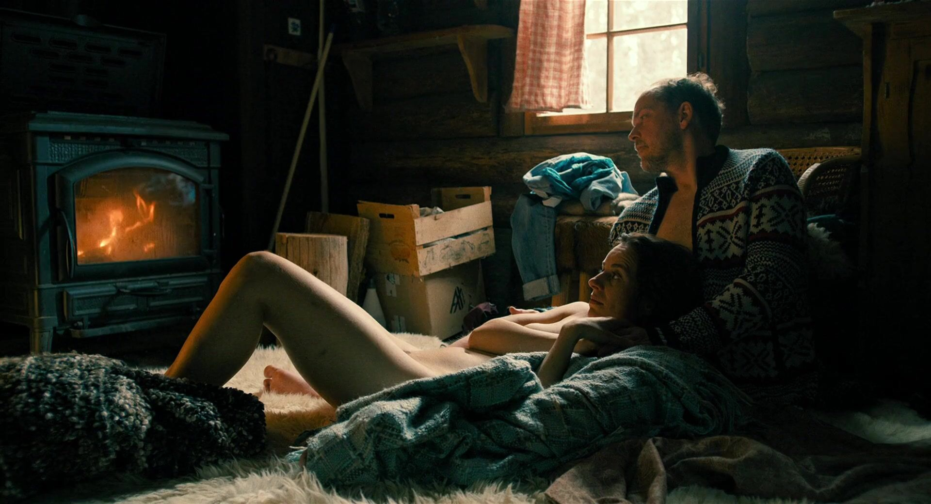 Gina Henkel nude - Wann kommst du meine Wunden küssen? (2022)