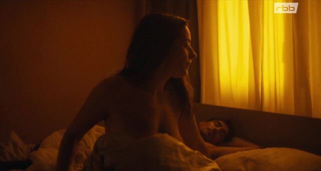 Gina Henkel nude - Krzyk: Losing Control (2024)