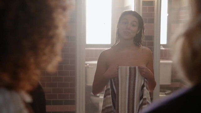 Kira Kosarin nude - Good Trouble s01e05  (2019)