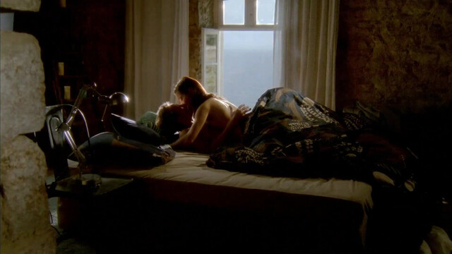 Henriette Richter-Röhl sexy - Wilde Wellen - Nichts bleibt verborgen s01e01 (2011)