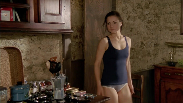 Henriette Richter-Röhl sexy - Wilde Wellen - Nichts bleibt verborgen s01e01 (2011)