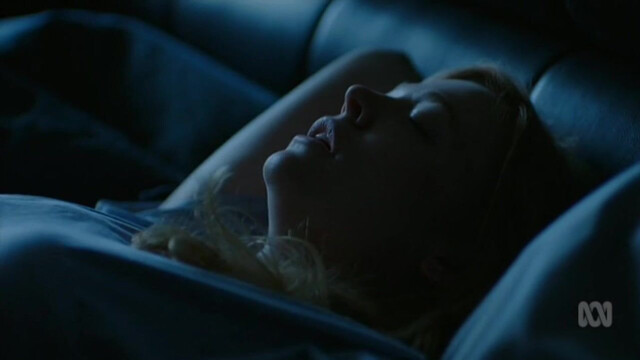 Sarah Snook sexy - The Beautiful Lie s01e01-04 (2015)