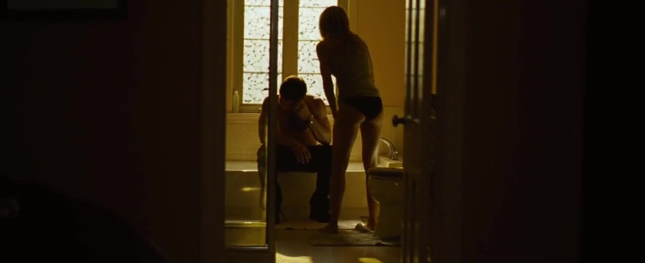 Jennifer Morrison sexy - Warrior (2011)