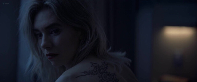 Vanessa Kirby sexy, Julia Fox sexy - Night Always Comes (2025)