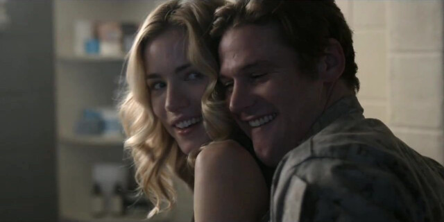 Willa Fitzgerald sexy - Dare Me s01e04 (2019)