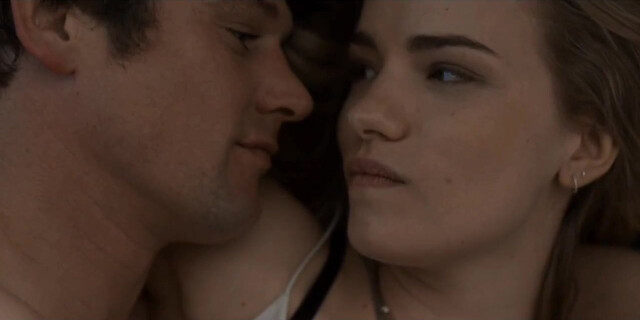 Willa Fitzgerald sexy - Dare Me s01e04 (2019)