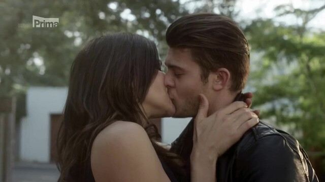 Bettina Zimmermann sexy - Zum Teufel mit der Wahrheit! (2015)