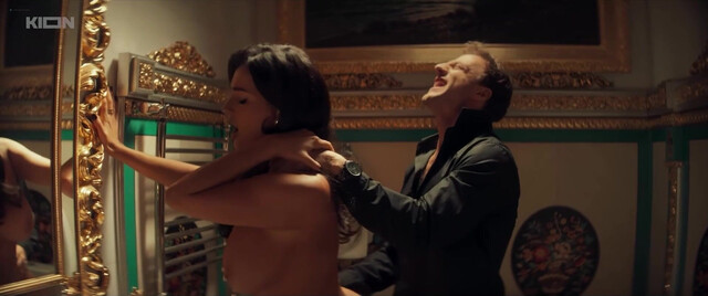 Yana Anosova nude, Emiliya Chunosova nude, Lolita Taborko nude, etc - Zhizn po vyzovu (2025)