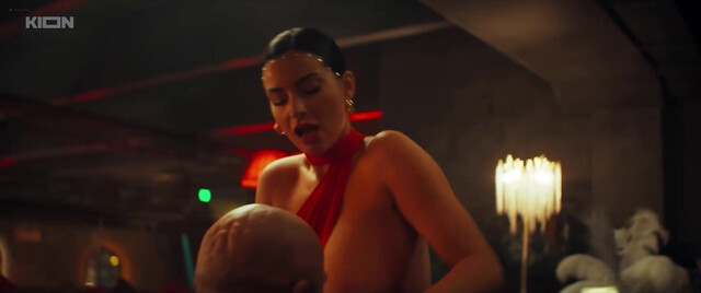 Yana Anosova nude, Emiliya Chunosova nude, Lolita Taborko nude, etc - Zhizn po vyzovu (2025)