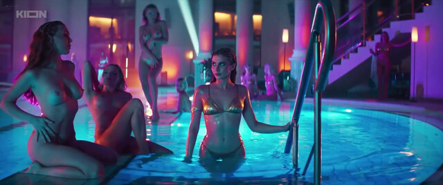 Yana Anosova nude, Emiliya Chunosova nude, Lolita Taborko nude, etc - Zhizn po vyzovu (2025)