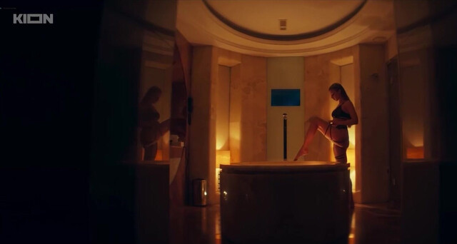 Yana Anosova nude, Emiliya Chunosova nude, Lolita Taborko nude, etc - Zhizn po vyzovu (2025)