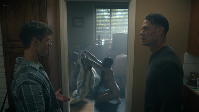 Elliot Frances Flynn nude, Jennifer Holland nude, etc - Peacemaker s02e02 (2025)