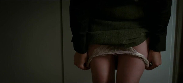 Claire Keelan sexy - Mister John (2013)