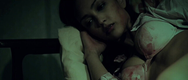 Jessica Cambensy nude, Candy Yuen sexy, Millie Wang sexy - Zombie Fight Club (2014)