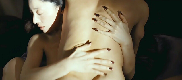 Son Ye-jin sexy, Yoon Da-gyeong nude - White Night (2009)