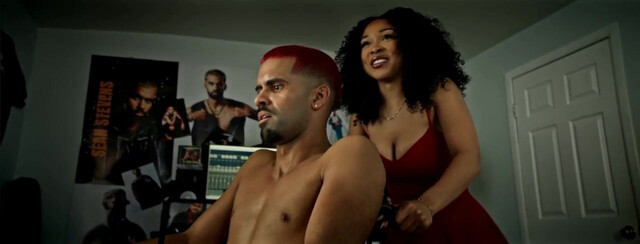 Asia Holiday sexy - The Follower (2025)