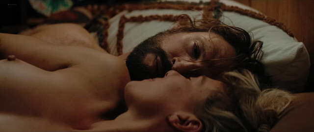 Sallie Harmsen nude - De Ballonvaarder (2025)