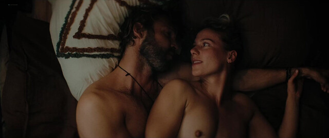 Sallie Harmsen nude - De Ballonvaarder (2025)