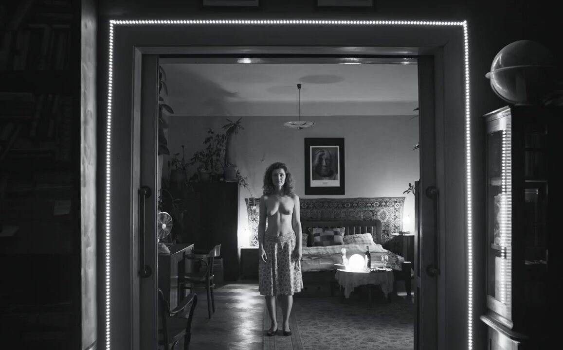 Martina Babisova nude - The Man with Hare Ears (Muž se zaječíma ušima) (2020)