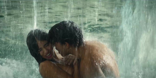 Nicole Wallace sexy, Gabriela Andrada sexy, Eva Ruiz sexy - Our Fault (2025)