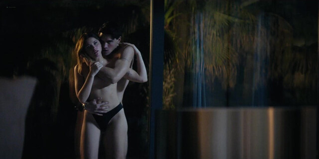 Nicole Wallace sexy, Gabriela Andrada sexy, Eva Ruiz sexy - Our Fault (2025)