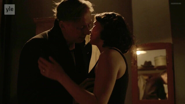 Eeva Soivio nude - Punainen Kolmio s01e03 (2015)