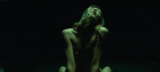 Maddie Hasson sexy, Andra Nechita sexy, Eliane Reis nude - Bone Lake (2024)
