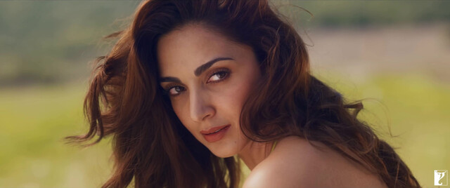 Kiara Advani sexy - War 2 (2025)