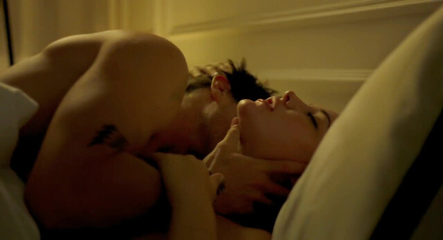 Madelyn Cline sexy - The Map That Leads to You (2025)