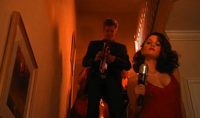 Hope Davis sexy, Robin Tunney sexy - The Secret Lives of Dentists (2002)