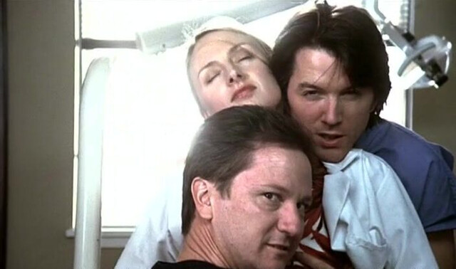 Hope Davis sexy, Robin Tunney sexy - The Secret Lives of Dentists (2002)