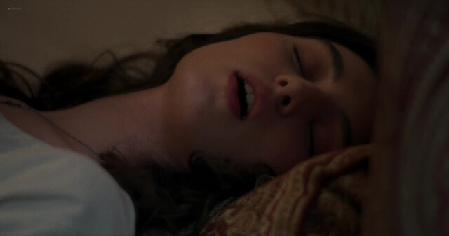 Anamaria Vartolomei nude, Phoebe Fox nude - The Seduction s01e01 (2025)