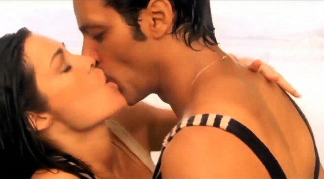 Manuela Arcuri nude - ll peccato e la vergogna s01e01 (2010)