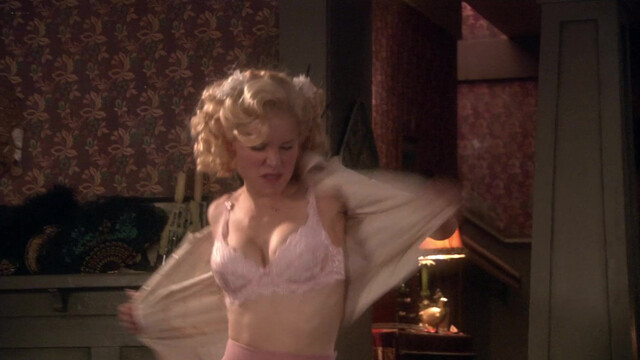 Kristen Bell sexy, Neve Campbell sexy,Amy Spanger sexy, Ana Gasteyer sexy - Reefer Madness: The Movie Musical (2005)