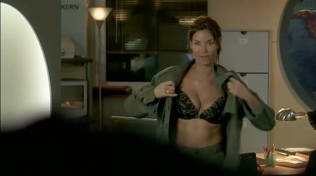 Ingrid Chauvin nude - Dolmen s01 (2005)