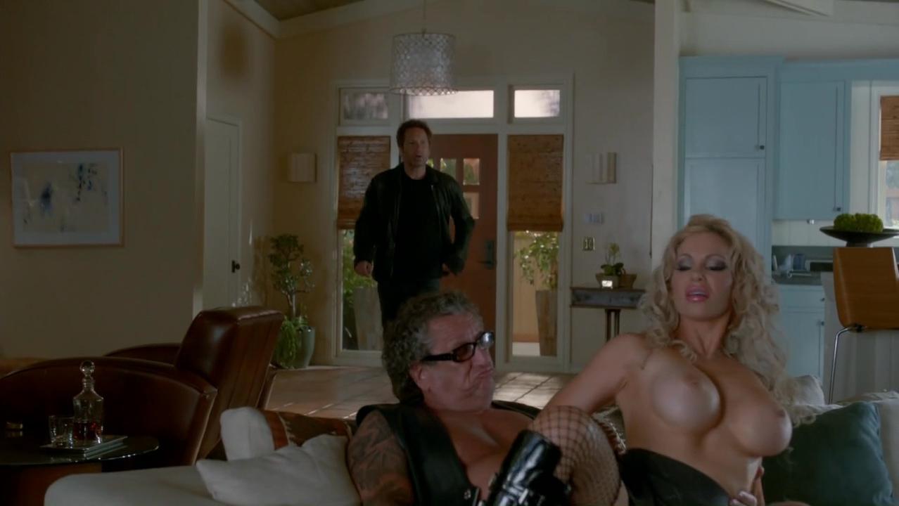 Diana Terranova nude, Kelen Coleman sexy - Californication s07e12 (2014)