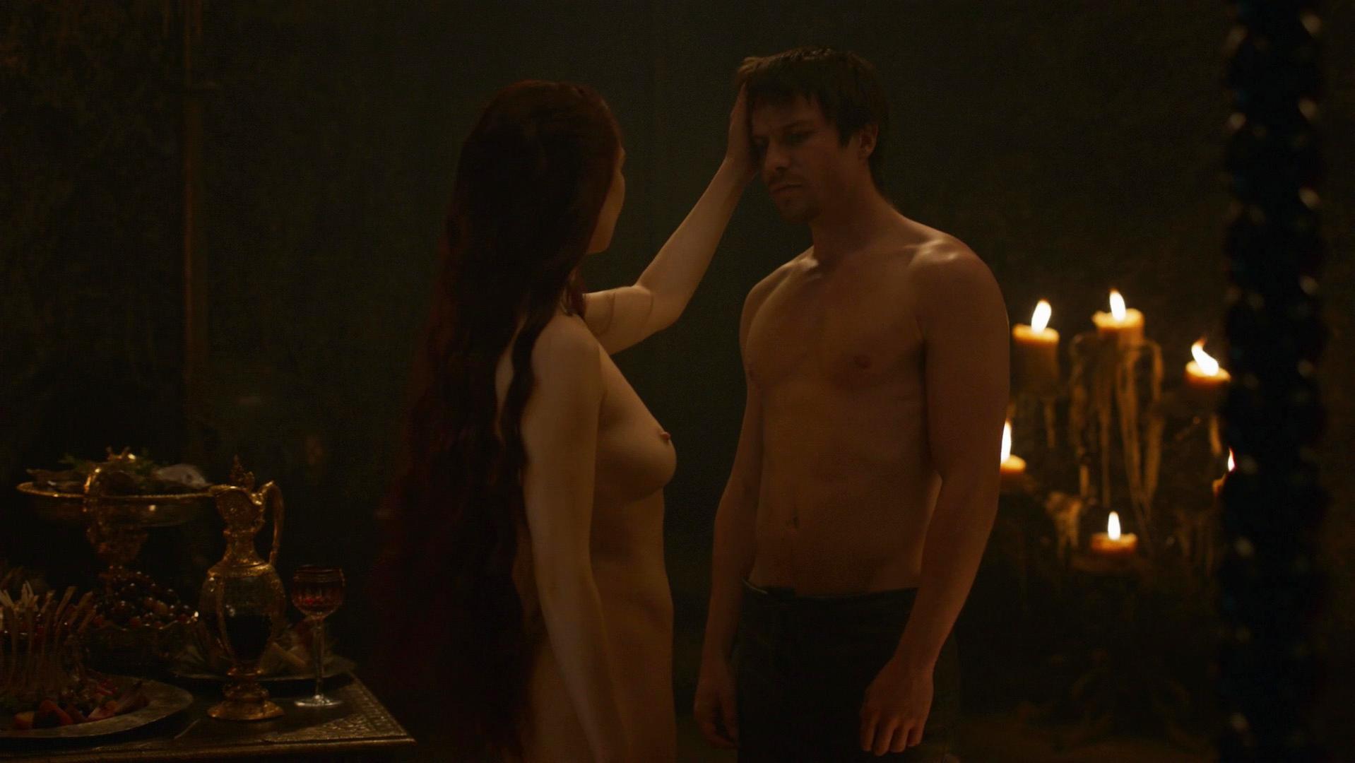 Carice van Houten nude - Game of Thrones s03e08 (2013)