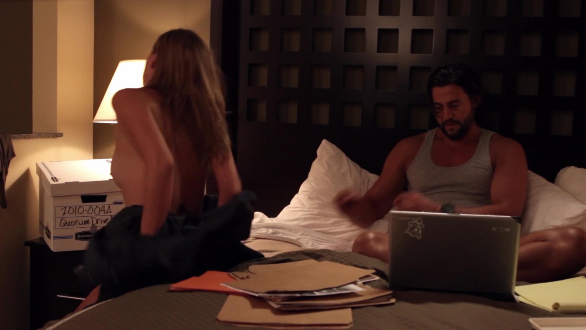 Allison McAtee sexy - 5 Souls (2013)