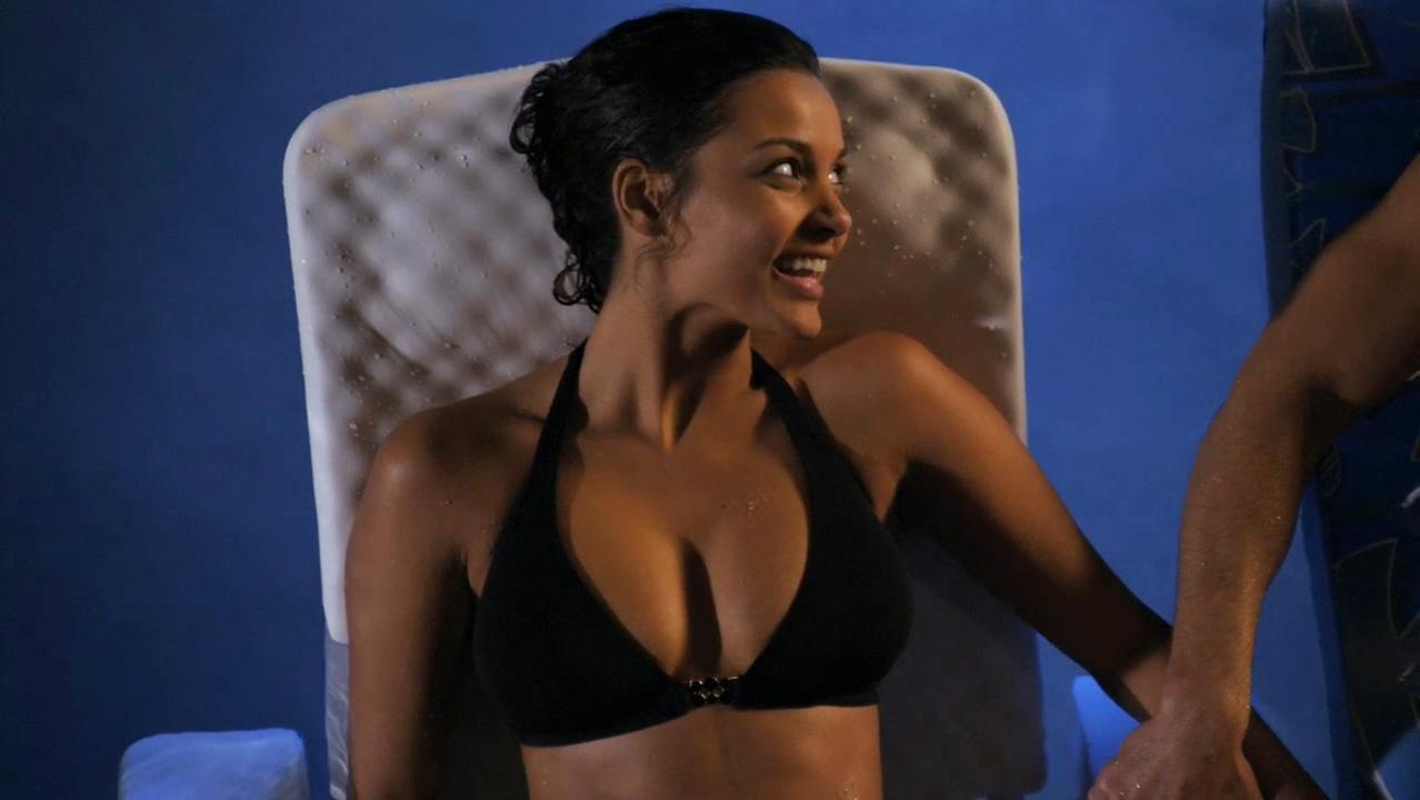 Jessica Lucas sexy - Melrose Place s01 (2009)